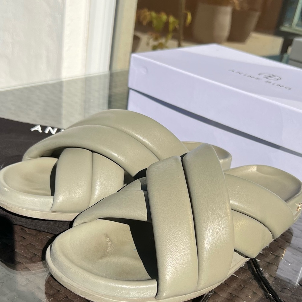 Anine Bing Lizzie flat sandals puffy straps, padded sole 100% lamb leather. - Picture 3 of 11